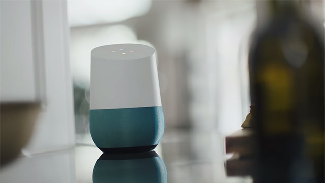 Domovská stránka Google, připravena převzít konkurenci Kombinace Google Assistant s vyhledávačem a hlasovou interakcí slibuje, že se tento domácí asistent stane nejefektivnějším v historii. Google Keynote… 10 Domovská stránka Google, připravena převzít konkurenci Kombinace Google Assistant s vyhledávačem a hlasovou interakcí slibuje, že se tento domácí asistent stane nejefektivnějším v historii. Google Keynote…