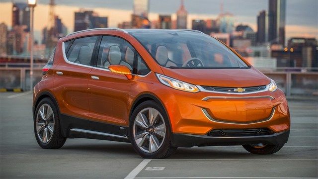 Elektrické vozy dosáhnou střední třídy s Chevy Bolt EV. Vozidlo bude možné díky alianci mezi General Motors a LG. V roce 2015 možná neuvidíme létat auta v ulicích, ale nemusí to trvat dlouho… 1 Elektrické vozy dosáhnou střední třídy s Chevy Bolt EV. Vozidlo bude možné díky alianci mezi General Motors a LG. V roce 2015 možná neuvidíme létat auta v ulicích, ale nemusí to trvat dlouho…