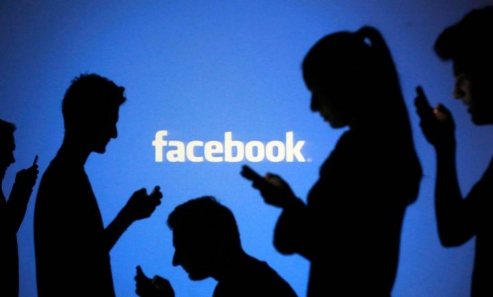 Facebook Messenger vám již umožňuje vytvářet chat se sebezničujícími zprávami