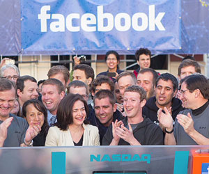 Facebook dosahuje 1 miliardy aktivních uživatelů měsíčně Facebook dosahuje 1 miliardy aktivnich uzivatelu mesicne