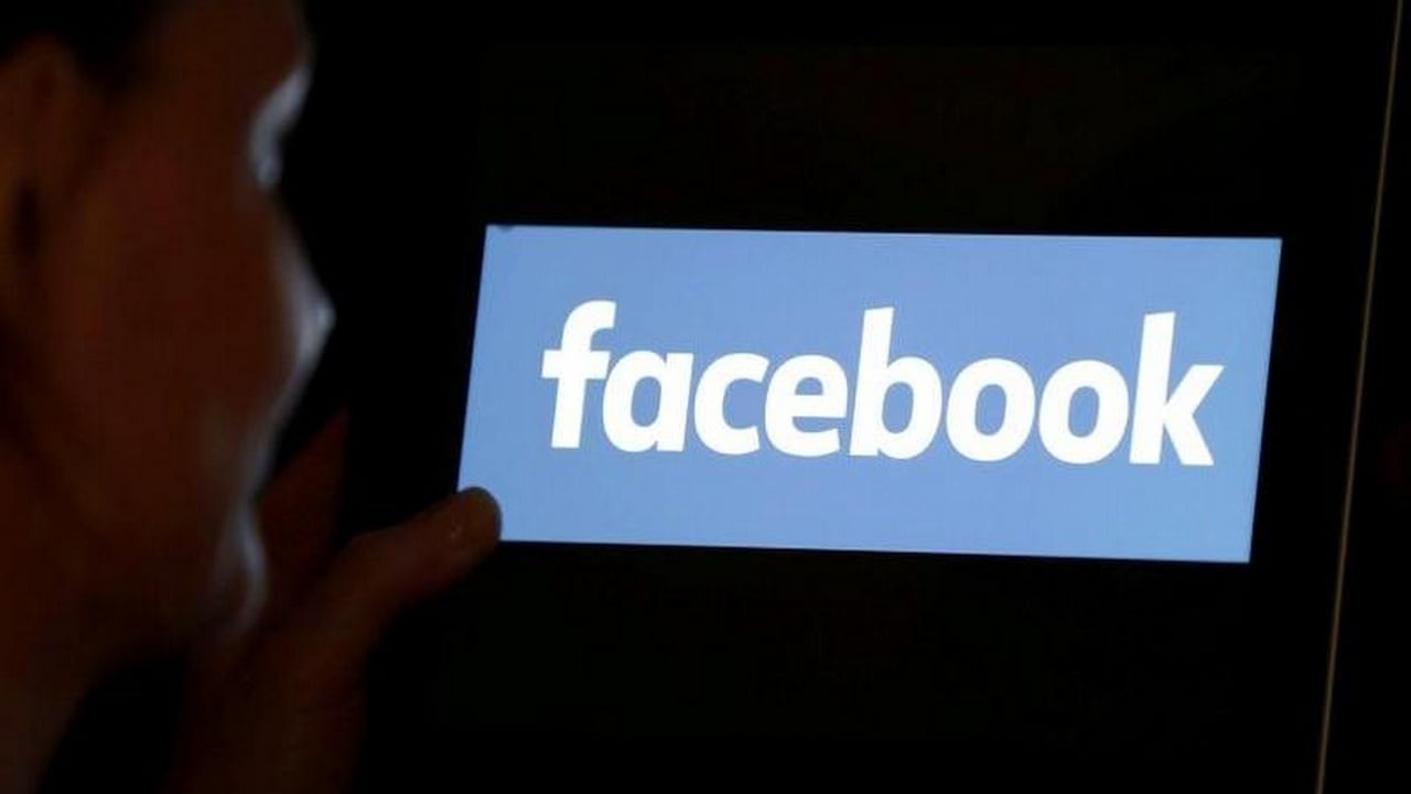 Facebook se vzdal svého vzhledu "klasický" aplikace a web…