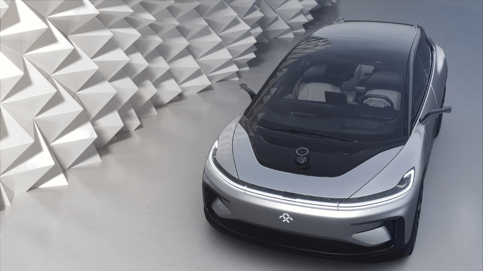 Faraday Future představuje autentickou soutěž Tesly FF91. Společnost stojící za působivým vozem plánuje být kamenem v botách Elona Muska. Faraday Future je relativně nová kalifornská automobilová společnost a jen několik… 8 Faraday Future představuje autentickou soutěž Tesly FF91. Společnost stojící za působivým vozem plánuje být kamenem v botách Elona Muska. Faraday Future je relativně nová kalifornská automobilová společnost a jen několik…
