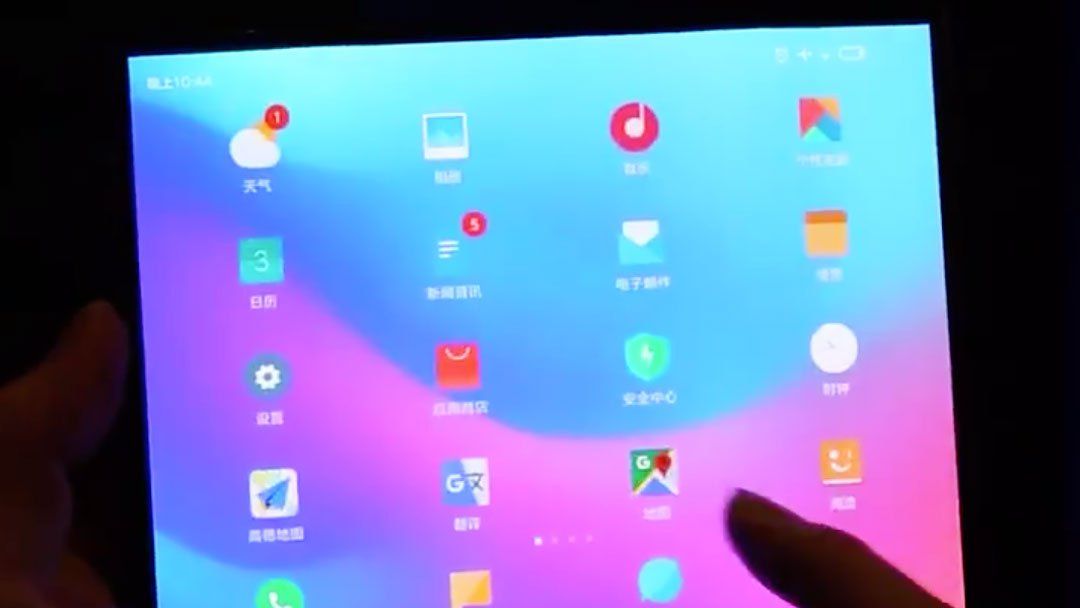 Filtrují video takzvaného skládacího telefonu Xiaomi a vypadá to úžasně, vynikající filtr smartphonu Evan Blass zveřejnil video s terminálem čínské společnosti.