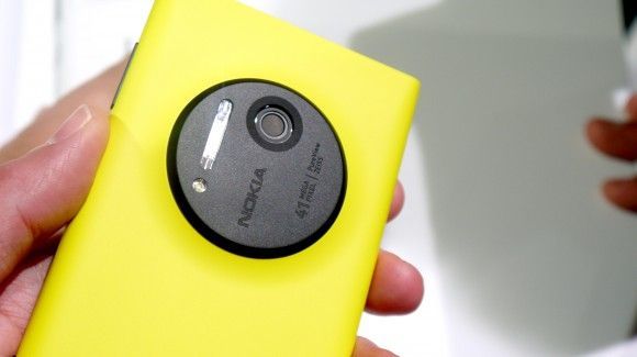 Fotoaparát Nokia 1020 s 41 Mpx je lepší než digitální zrcadlovka
