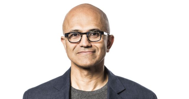 Generální ředitel společnosti Microsoft se zasmál iPadu „Kupte si skutečný počítač“ 4 Generální ředitel společnosti Microsoft se zasmál iPadu „Kupte si skutečný počítač“ Generalni reditel spolecnosti Microsoft se zasmal iPadu „Kupte si skutecny