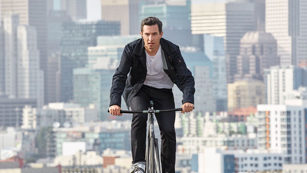 Google a Levi's vytvořili inteligentní bundu, která slibuje, že bude královnou nositelných výrobků Levi's Commuter slibuje, že splní vše, co od nositelných doplňků očekáváme. 6 Google a Levi's vytvořili inteligentní bundu, která slibuje, že bude královnou nositelných výrobků Levi's Commuter slibuje, že splní vše, co od nositelných doplňků očekáváme.