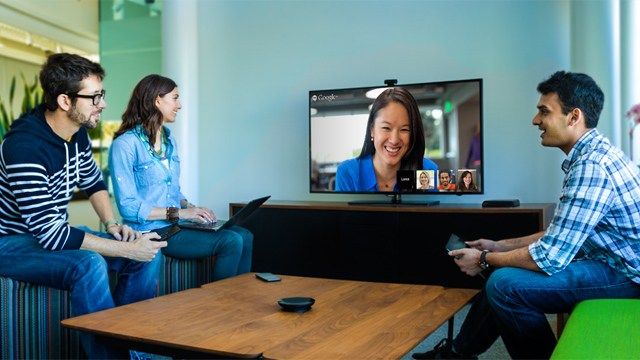 Google uvádí na trh verzi Chromeboxu pro videokonference Dnes jsou videokonference jedním z nejpoužívanějších technologických nástrojů společností, proto se Google rozhodl uvést na trh nový produkt, který slibuje nabídnout ...