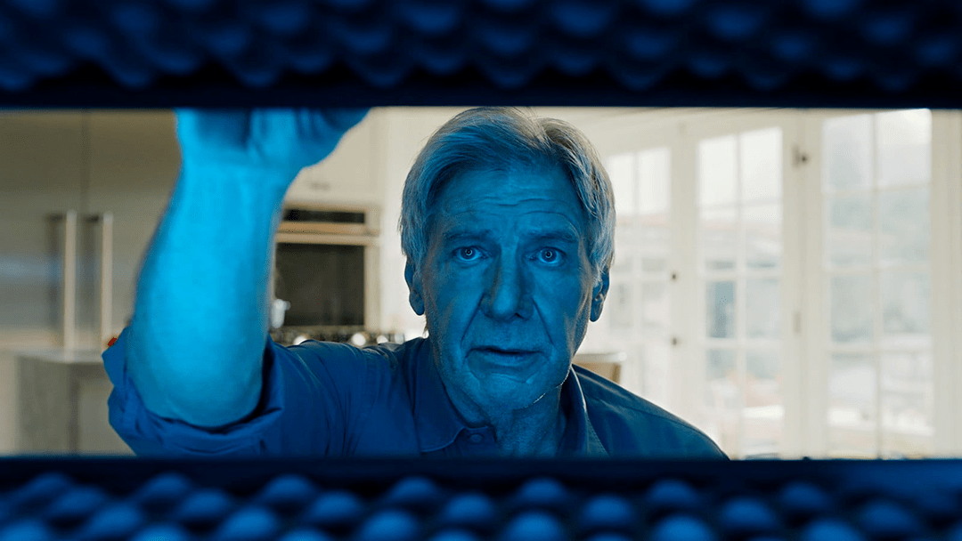 Harrison Ford se pohybuje s Harrisonem Fordem v obchodě Amazon Super Bowl LIII Harrison Ford, Forest Whitaker a další celebrity jsou oběťmi produktů Amazon.