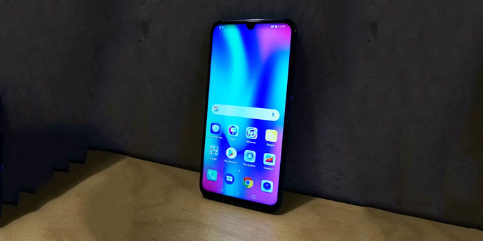 Honor 10i, cenově dostupný mobilní telefon s trojitou zadní kamerou 3 onur 10i