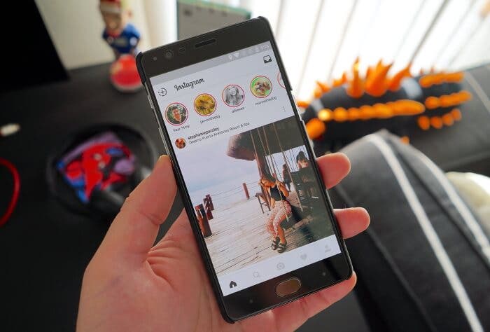 Instagram již umožňuje sdílení příběhů s malými skupinami