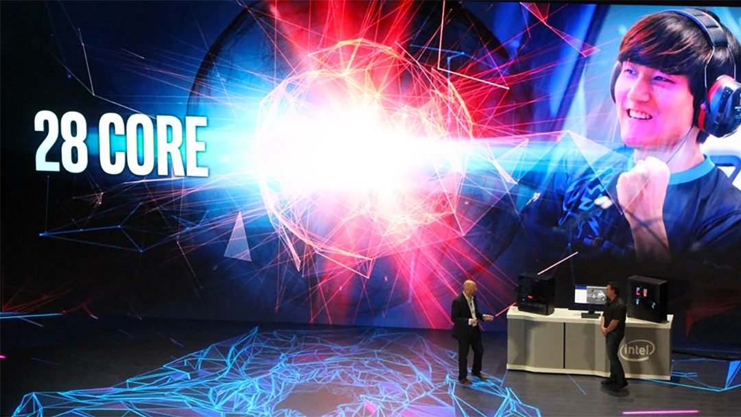 Intel nabízí velmi výkonný 28jádrový procesor s 56 vlákny na frekvenci 5 GHz a na trh se dostane letos.