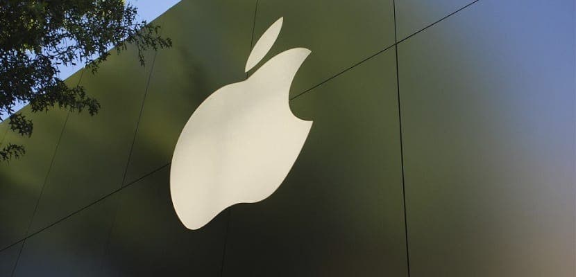 Jak daně ovlivňují ceny Apple v každé zemi? 2 Veri merkezi
