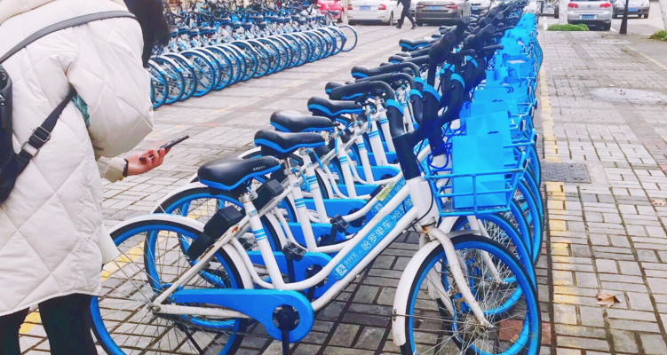 Jako služba zasáhne Alibaba plyn mobilitou ...