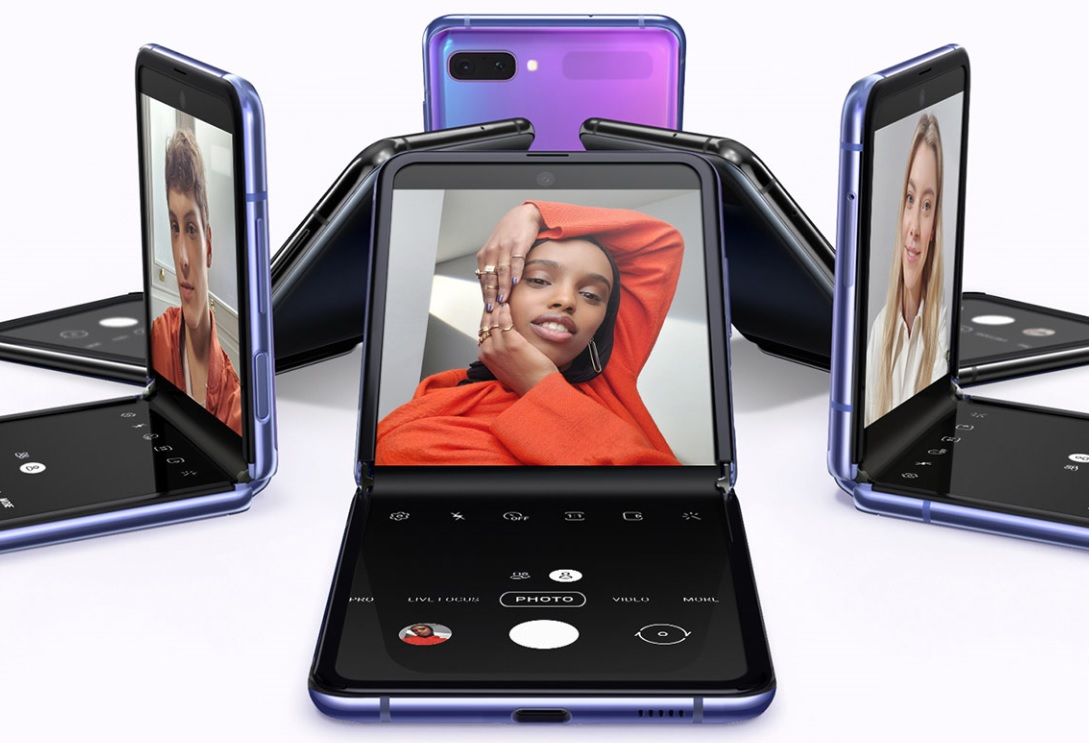 Jediný skládací telefon, který si musíte koupit právě teď ... 2 Jediný skládací telefon, který si musíte koupit právě teď ...
