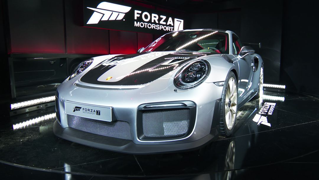 Jedná se o nové Porsche 911 GT2 RS, úžasné auto představené na E3 2017. Jedná se o první takový vůz, který byl představen na videohře. 17 Jedná se o nové Porsche 911 GT2 RS, úžasné auto představené na E3 2017. Jedná se o první takový vůz, který byl představen na videohře.