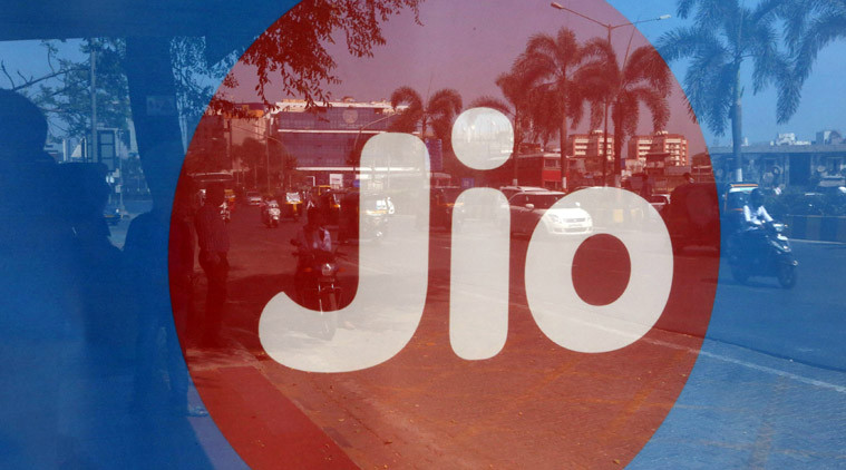 jio veri planları, yeni jio ücret planları, jio çağrı ücretleri, jio veri paketleri, jio oranı artışı, vodafone fikri internet planı, vodafone fikir oranı planı, yeni jio planları , jio son planları, indian express haberleri