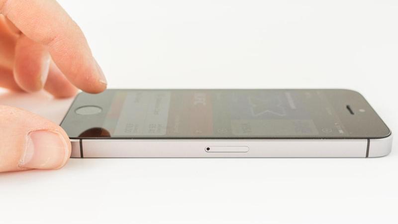 Kde mohu vyměnit nebo opravit baterii svého iPhone