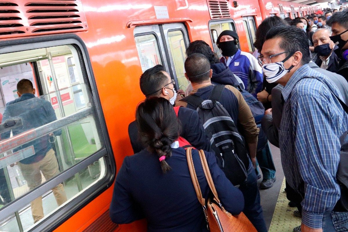 Linka metra CDMX 1 by mohla být velmi brzy vystavena velkému požáru. Úředníci hlavního města a STC varují, že zařízení na lince 1 „překračují svoji životnost“.