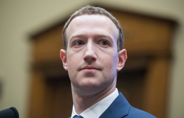 Mark Zuckerberg představuje případ Facebook News