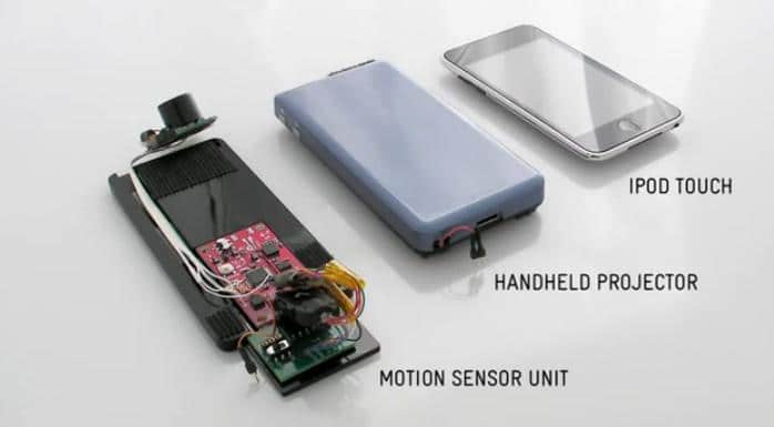 MotionBeam: Ipod Touch + projektor pro hraní her 4 parçalar