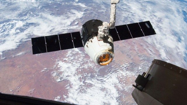 NASA najala tři společnosti pro budoucí vesmírné mise, jedná se o společnosti, které budou odpovědné za opětovné zásobování ISS v letech 2019 až 2024. Časy se změnily a NASA se také změnila. Již několik let ...