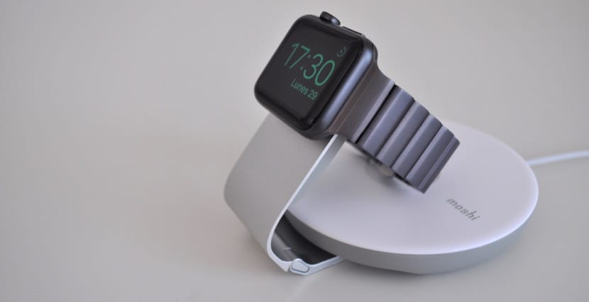 Nakreslíme základnu Moshi Travel Stand pro vaše Apple Watch 11 Nakreslíme základnu Moshi Travel Stand pro vaše Apple Watch