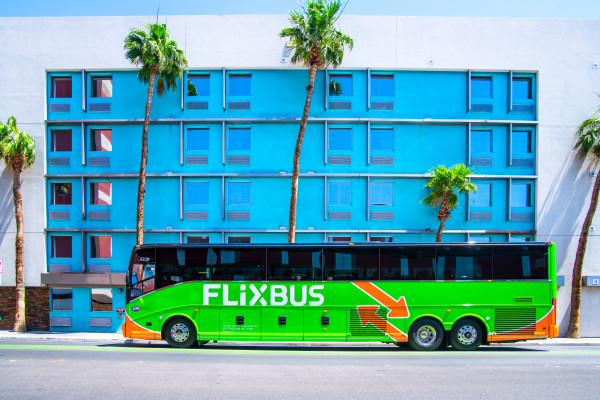 Německá autobusová doprava podobná Uberu FlixBus kupuje…