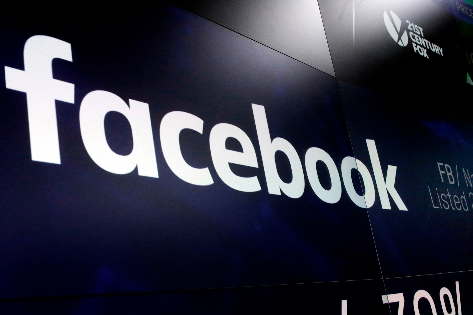 Facebook konečně musel brát soukromí vážně,… 10 Nezajímá nás, pokud si Facebook nezíská naši důvěru ...