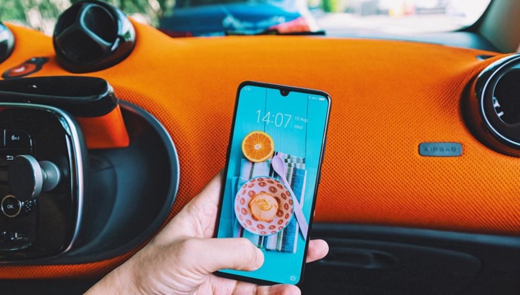 Vivo X23.