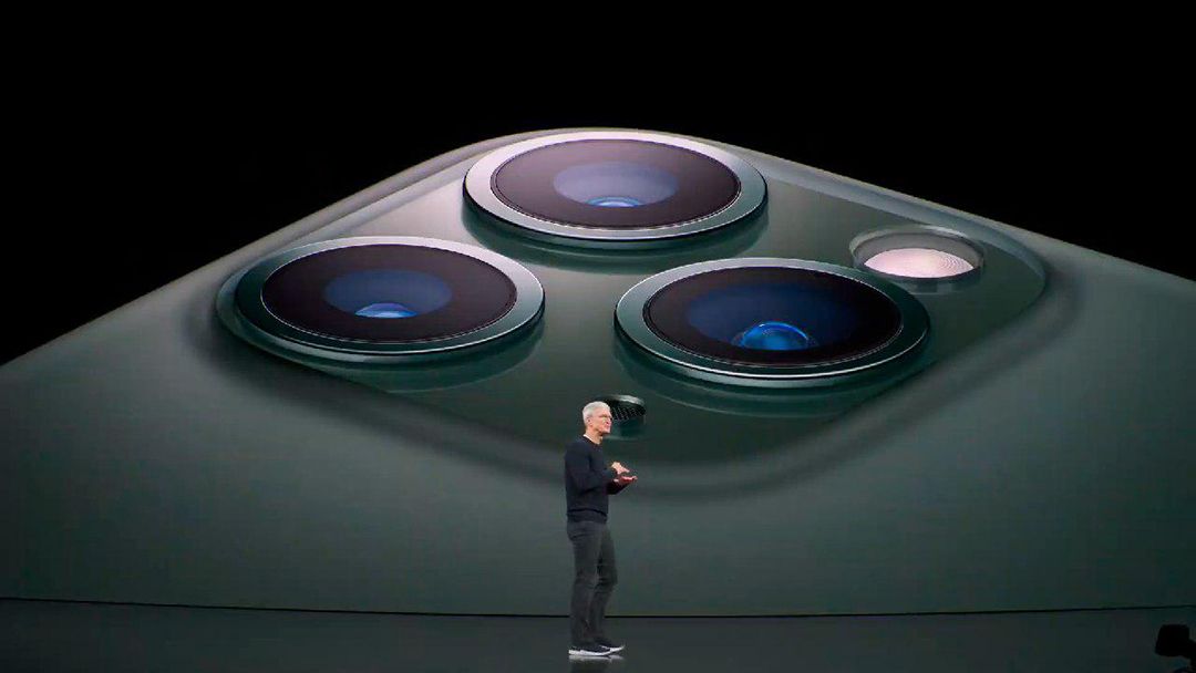 Nový iPhone 11 a iPhone 11 Pro: zvíře se třemi fotoaparáty iPhone 11 až iPhone Pro Max: Vše, co potřebujete vědět o nových telefonech Apple. 5 Nový iPhone 11 a iPhone 11 Pro: zvíře se třemi fotoaparáty iPhone 11 až iPhone Pro Max: Vše, co potřebujete vědět o nových telefonech Apple.