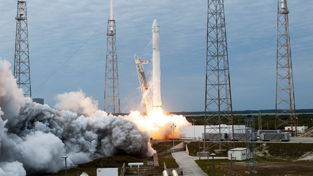 Potvrzeno: Google investoval do SpaceX miliardu dolarů. Zvěsti byly pravdivé a velké G je nyní součástí společnosti Elon Musk. Toto je fakt. SpaceX na svém posledním turné ... 1 Potvrzeno: Google investoval do SpaceX miliardu dolarů. Zvěsti byly pravdivé a velké G je nyní součástí společnosti Elon Musk. Toto je fakt. SpaceX na svém posledním turné ...