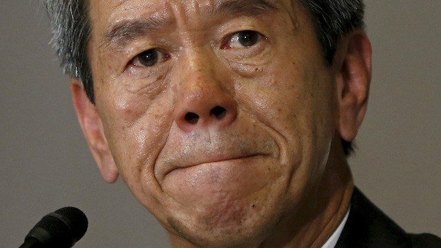 Prezident společnosti Toshiba rezignoval poté, co rezignoval skandální podvod Hisao Tanak, spolu se sedmi dalšími vedoucími představiteli společnosti. Japonský premiér Šinzó Abe, který chce do své země přilákat více zahraničních investic, ...