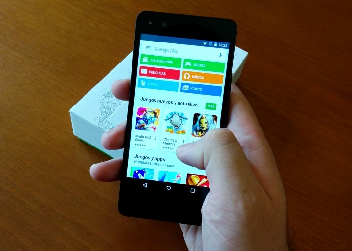 První dojmy: bq Aquaris A4.5, španělská firma Android One 7 Obrázek - První dojmy: bq Aquaris A4.5, Android One od španělských společností