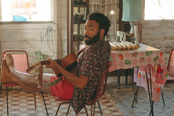 Původní obsah podcastu: „Donald Glover míchá hudbu na ostrově Guava… 7 Původní obsah podcastu: „Donald Glover míchá hudbu na ostrově Guava…