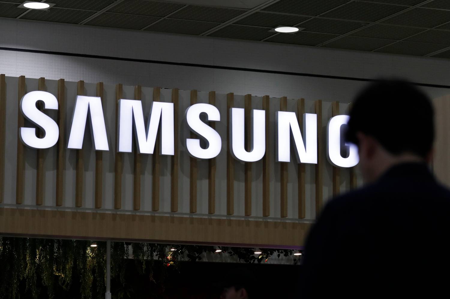 Samsung opět dokázal, že dokáže replikovat doslova všechno ... 2 Samsung opět dokázal, že dokáže replikovat doslova všechno ...