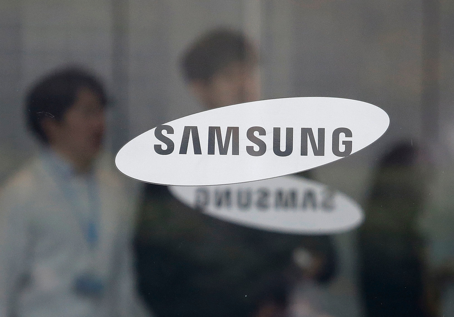 Samsung pracuje na novém záhadném displeji pro chytré telefony 1 Samsung pracuje na novém záhadném displeji pro chytré telefony