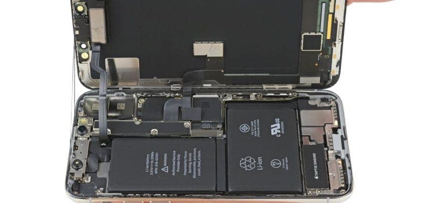 Společnost Apple najala starého správce baterií Samsung, aby vyvinul nové baterie 15 pil iPhone X 2018