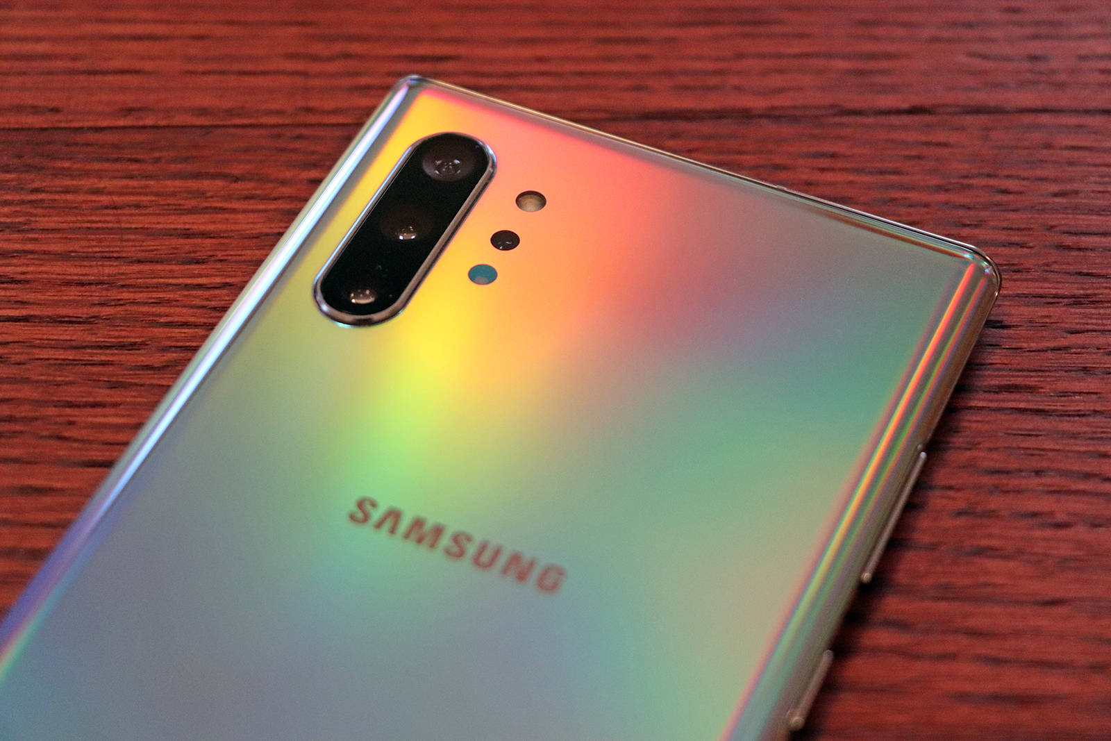Společnost Samsung může nabídnout až 1 TB interního úložiště.