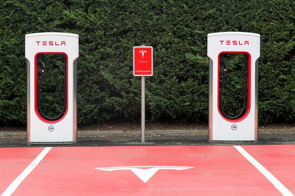 Spotřebitelé se stále nespoléhají na elektrická a autonomní auta. 5 Spotřebitelé se stále nespoléhají na elektrická a autonomní auta.