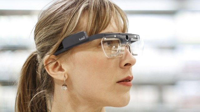 Tobii Glasses 2, brýle, které vám umožní vidět očima někoho jiného Zdá se, že firma Tobii je odhodlána být největším výrobcem inteligentních brýlí, protože v posledních letech vyvinula různé produkty tohoto typu. .. 10 Tobii Glasses 2, brýle, které vám umožní vidět očima někoho jiného Zdá se, že firma Tobii je odhodlána být největším výrobcem inteligentních brýlí, protože v posledních letech vyvinula různé produkty tohoto typu. ..