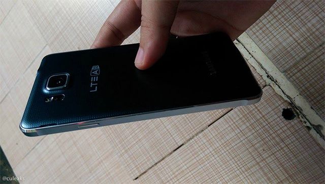 Unikly údajné záběry Samsung Galaxy Alpha Několik asijských portálů uniklo údajných záběrů dalšího vlajkového produktu korejského giganta. Čínská zdrojová stránka Weibo a web Vietnamu Tinh téměř ...