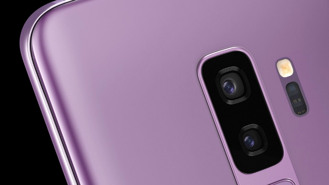 Úžasný fotoaparát Samsung Galaxy S9 funguje takto Fotoaparát nového telefonu Samsung je úžasný, protože jeho technologie využívá klasické technologické principy fotografování. 2 Úžasný fotoaparát Samsung Galaxy S9 funguje takto Fotoaparát nového telefonu Samsung je úžasný, protože jeho technologie využívá klasické technologické principy fotografování.