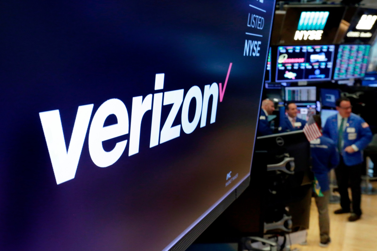 Verizon představil čtyři nové neomezené plány, které jsou více… 1 Verizon představil čtyři nové neomezené plány, které jsou více…