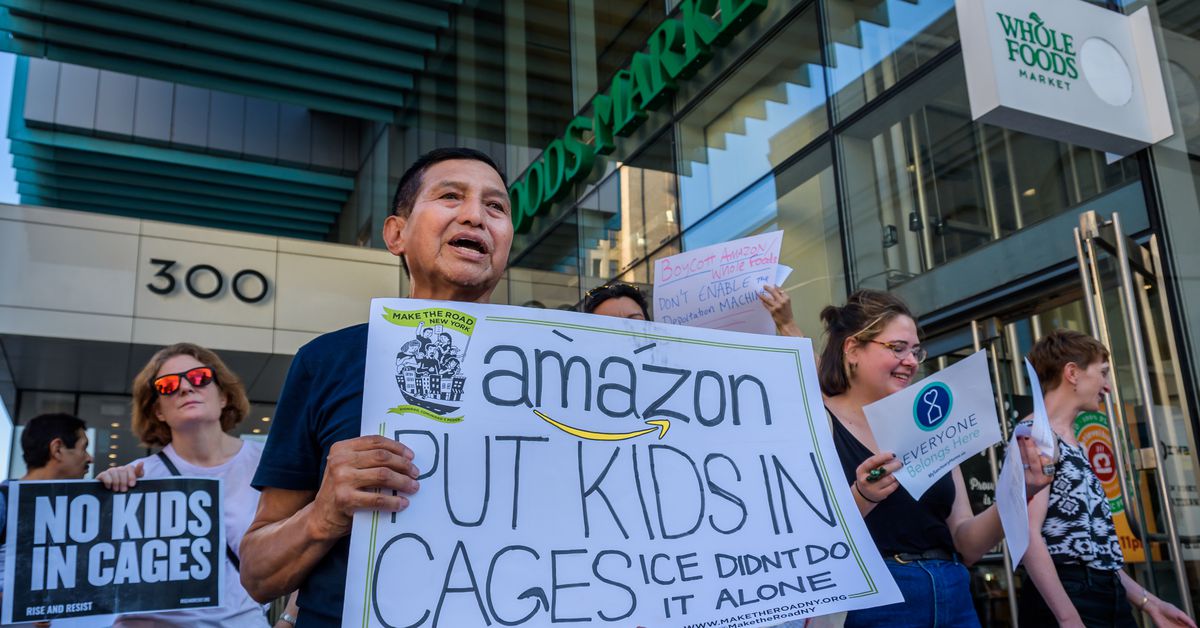 Zaměstnanci Whole Foods žádají Amazon, aby rozbil vše…